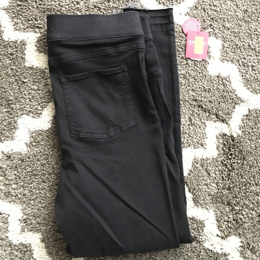 New Spanx Jeans (w/tags) Black Distressed